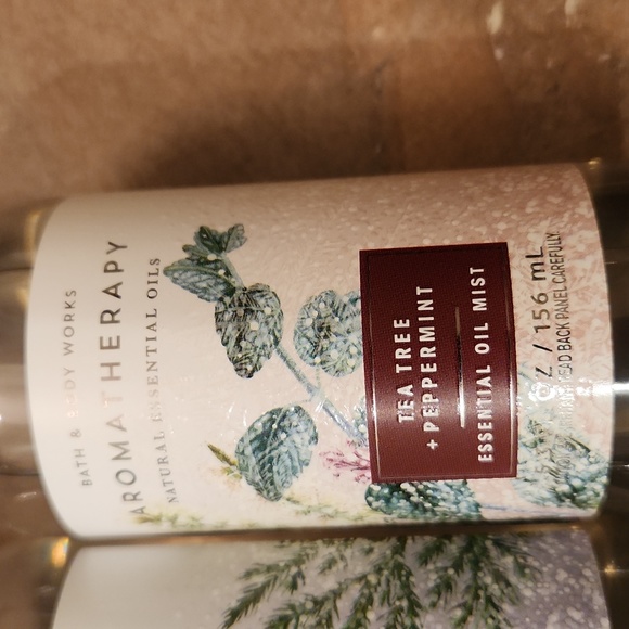 Bath and Body Works Essential Oil Mist - Picture 3 of 3